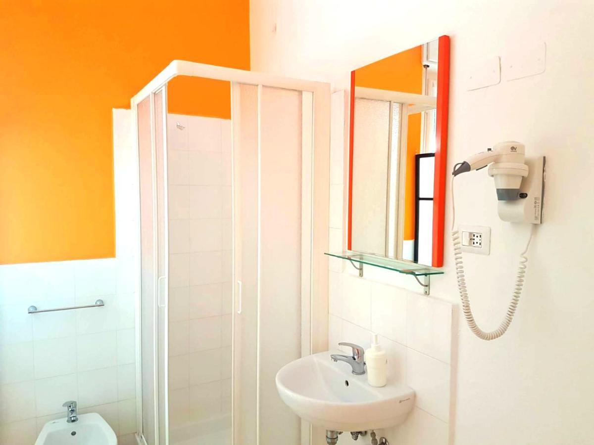 Lc Rooms Pise Extérieur photo