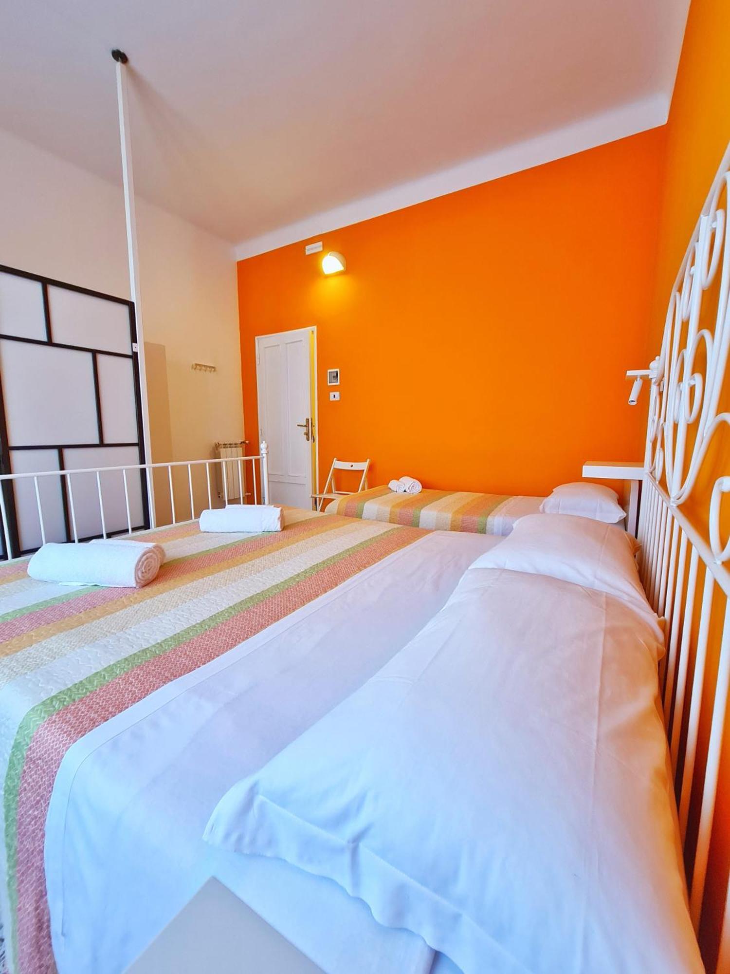 Lc Rooms Pise Extérieur photo